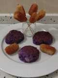 Patatas violetas con queso viejo en tartaletas y en croquetas