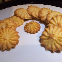 A picture of Piped cookies.