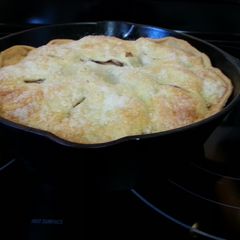A picture of Cast Iron skillet Apple pie.
