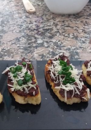 Una foto de Brusquetas de morcilla