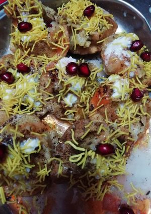 A picture of Papdi Chat.