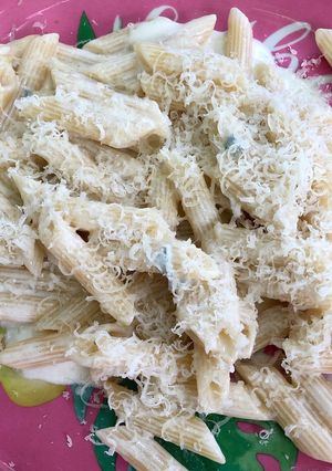Une photo de Aujourd’hui c’est pâtes sauce gorgonzola 🤩♥️