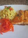 Salmón con couz couz al azafrán y morrón. #delantaldorado