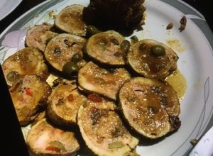 Una foto de Lomo de cerdo relleno con 3 carnes