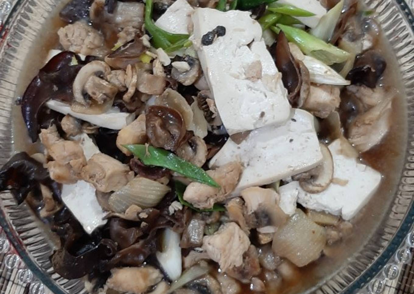 Sapo Jamur Tahu