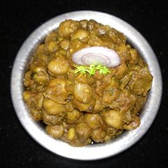 A picture of Chana malasa.