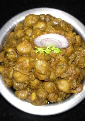 A picture of Chana malasa.