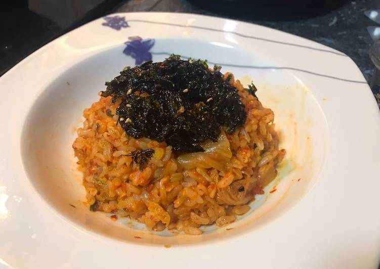 Easiest Way to Prepare Quick Kimchi Fried Rice (김치볶음밥)