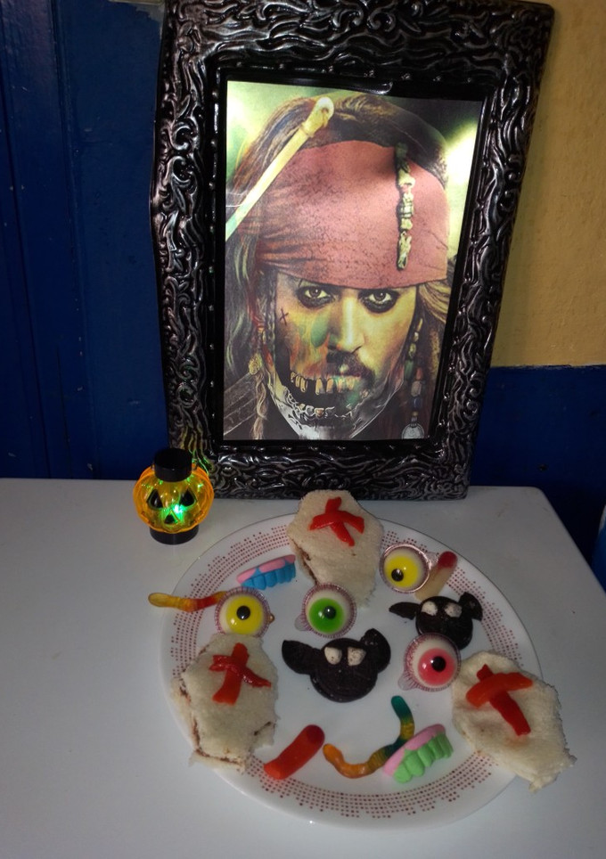 Una foto de Tumbas y murciélagos terroríficos🎃👻🦇