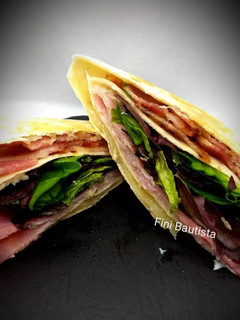 Una foto de Tortilla wraps hack de bacon y queso (quesadillas)
