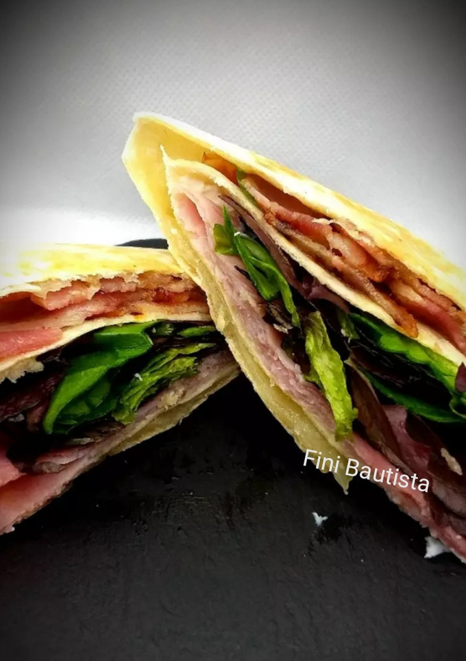 Una foto de Tortilla wraps hack de bacon y queso (quesadillas)