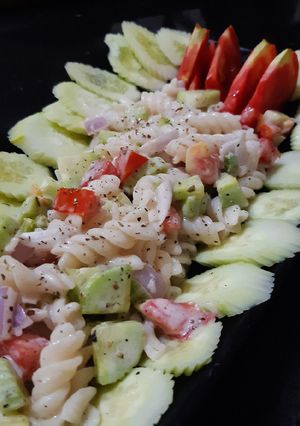 A picture of Mayo pasta salad.