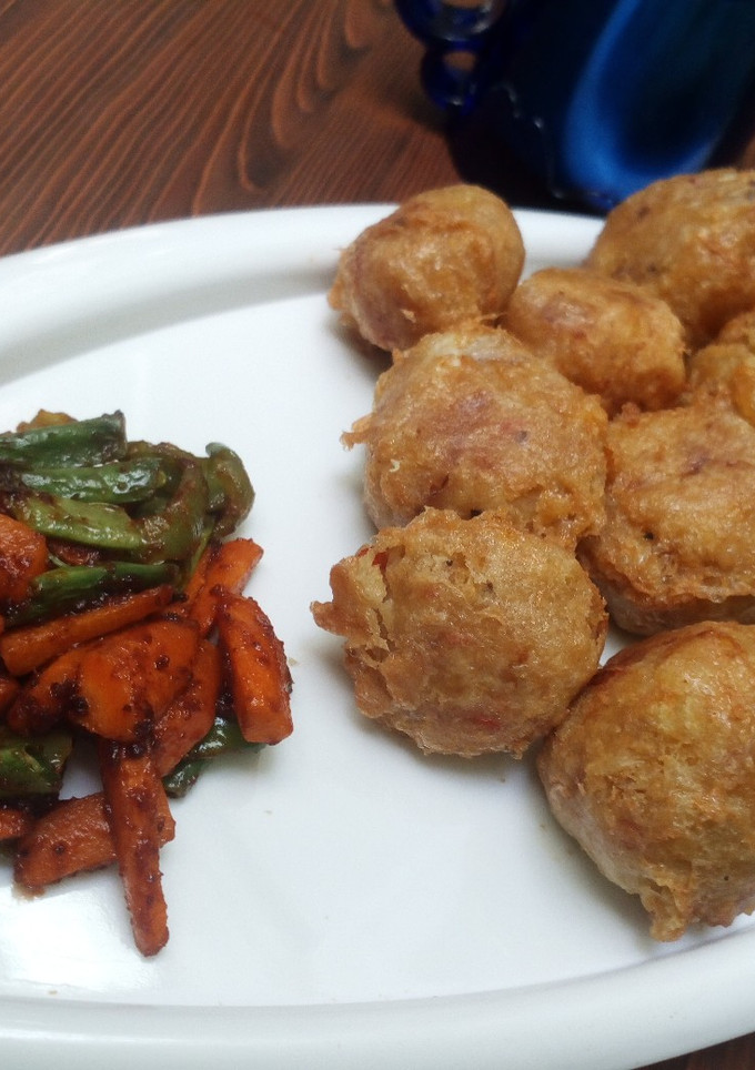 A picture of Yam balls.
