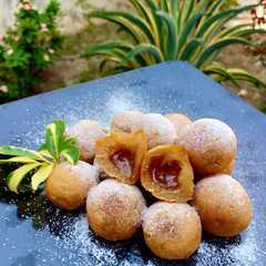 รูปของ Bola ubi goreng