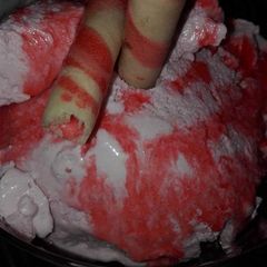 Crunchy strawberries ice-cream A picture of Crunchy strawberries ice-cream.