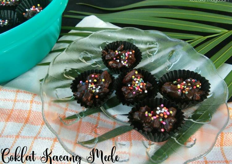 Coklat Kacang Mede