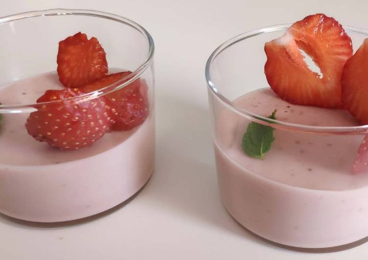 Comment Servir Panna cotta aux fraises (vegan)