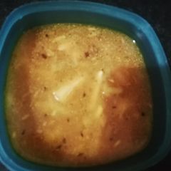 A picture of Lauki daal.