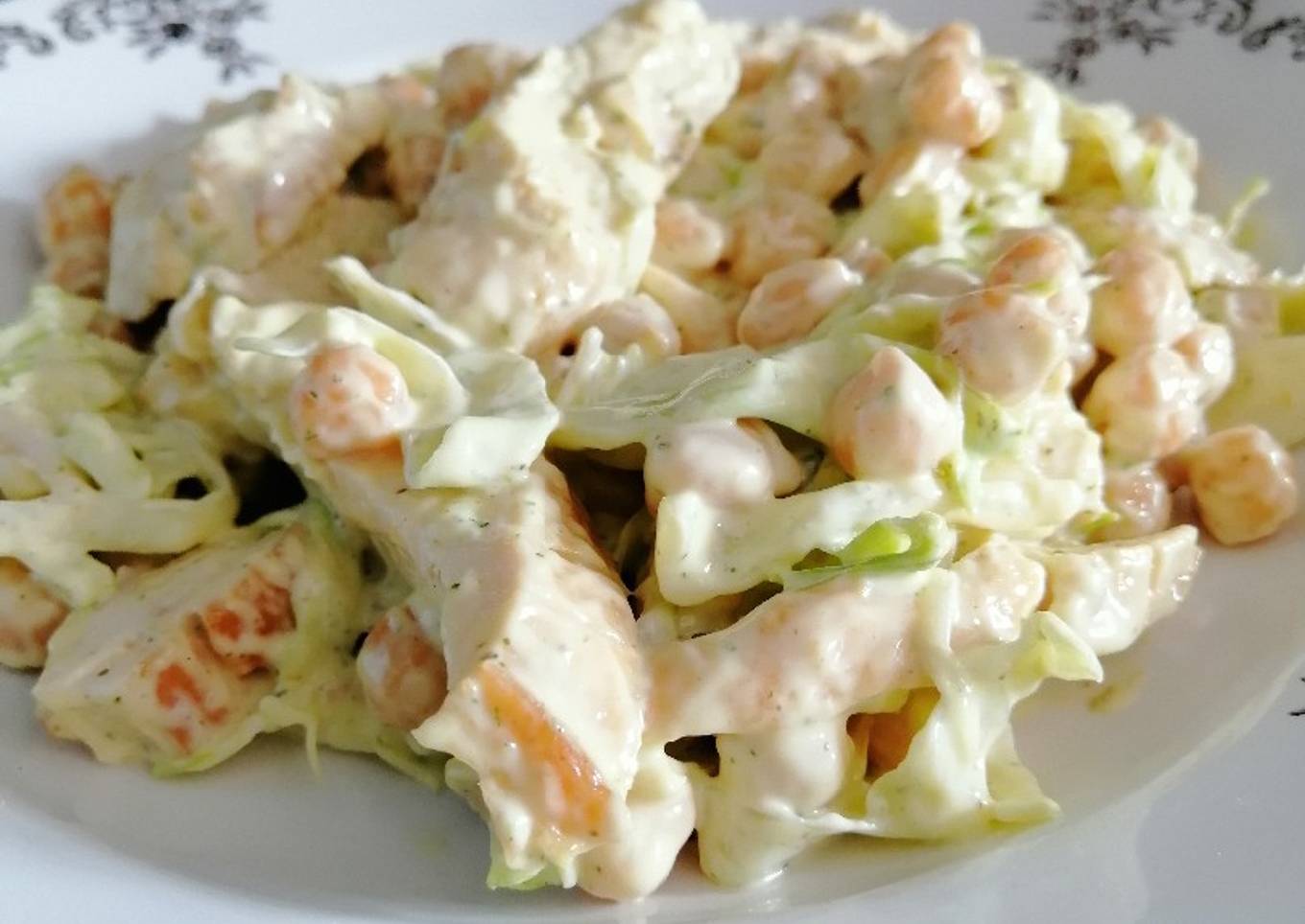 Ensalada de garbanzos con pollo