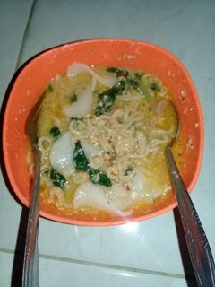 Foto resep Seblak kuah mie sosis