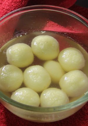 A picture of Rasagola Rasgulla.