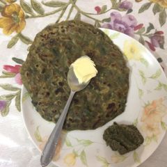 Hara bhra Parantha A picture of Hara bhra Parantha.