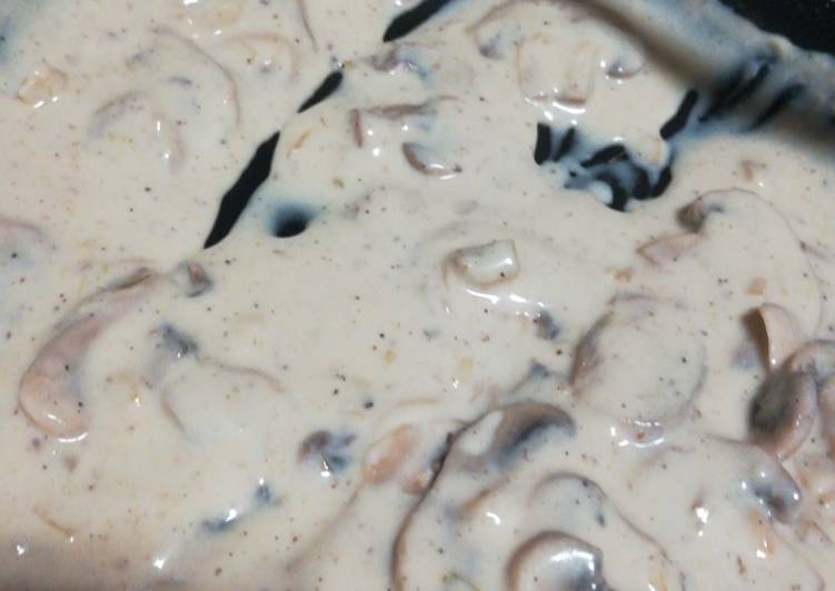 Molho de mostarda e pimenta preta