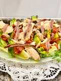 Ensalada con cogollos “pie de roble”, atún y anchoas