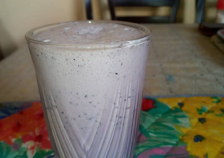 Blueberry milkshake Blueberry milkshake