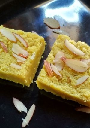 A picture of Ande ki Mesub (egg Burfi).