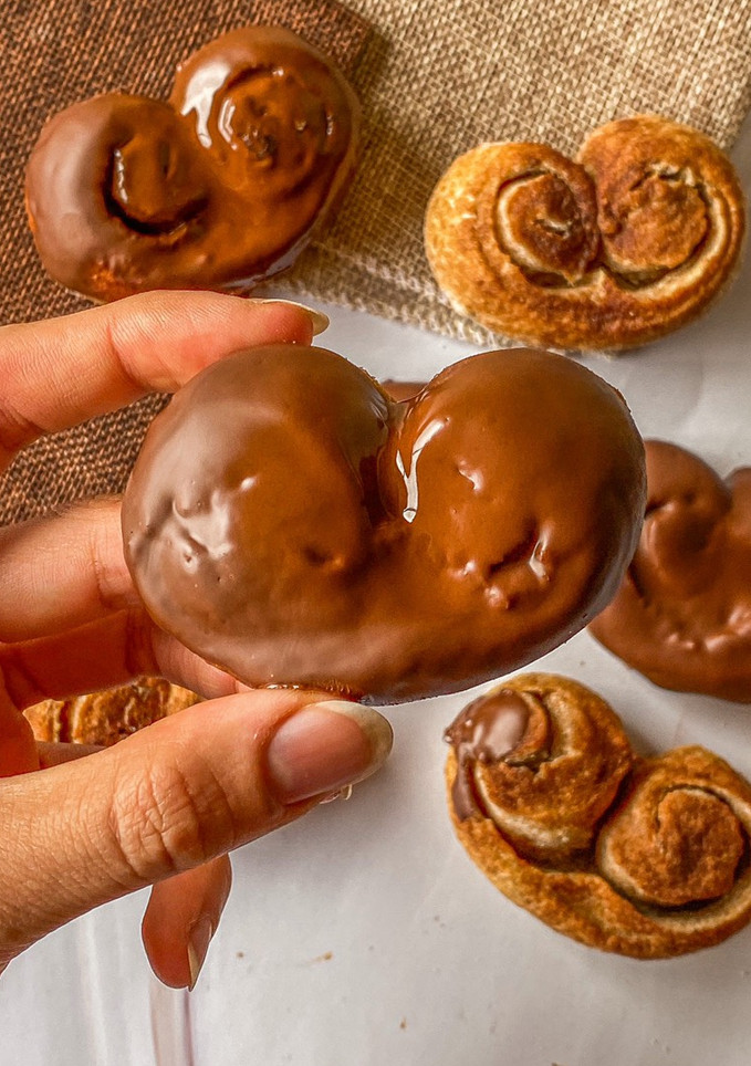 Una foto de Palmeritas de canela y chocolate
