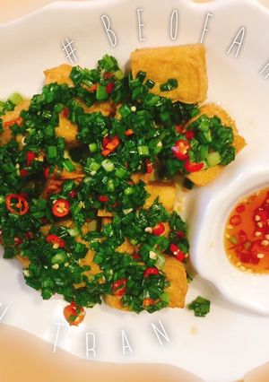 Hình của món Đậu hủ sốt mỡ hành.