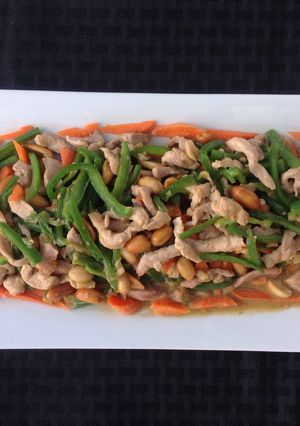 Jalapeño 炒豬肉加花生 的食譜成品照片