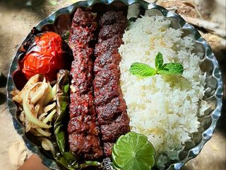 کباب کوبیده خانگی (در طبیعت)