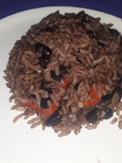 Una foto de Arroz moros y cristianos