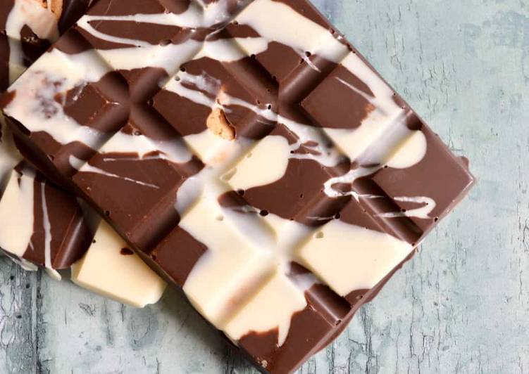 Easiest Way to Prepare Super Quick Homemade Ginger Crunch Chocolate Bars