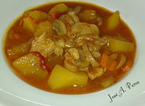 Foto principal de Estofado de patatas con magro de cerdo y champiñones