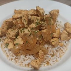 A picture of Malaysian chicken.