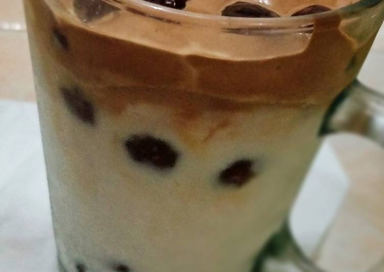 Resep Dalgona Coffee topping Bobba yang Lezat