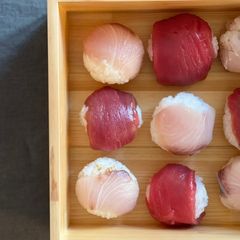 A picture of 🍣 Temari-sushi, an easy home cooking style sushi.