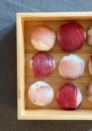 A picture of 🍣 Temari-sushi, an easy home cooking style sushi.