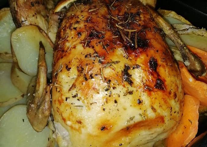 Easiest Way to Prepare Perfect Roasted Chicken in Oregano and Lemon and Other Spices