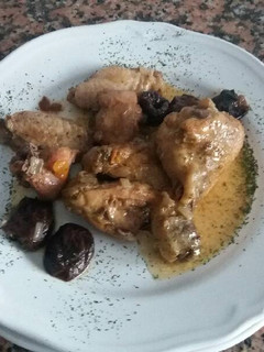 Una foto de Pollo con salsa de ciruelas