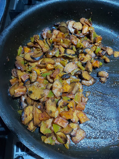 عکسی از دستور خوراک قارچ کوهی(دنبلان)