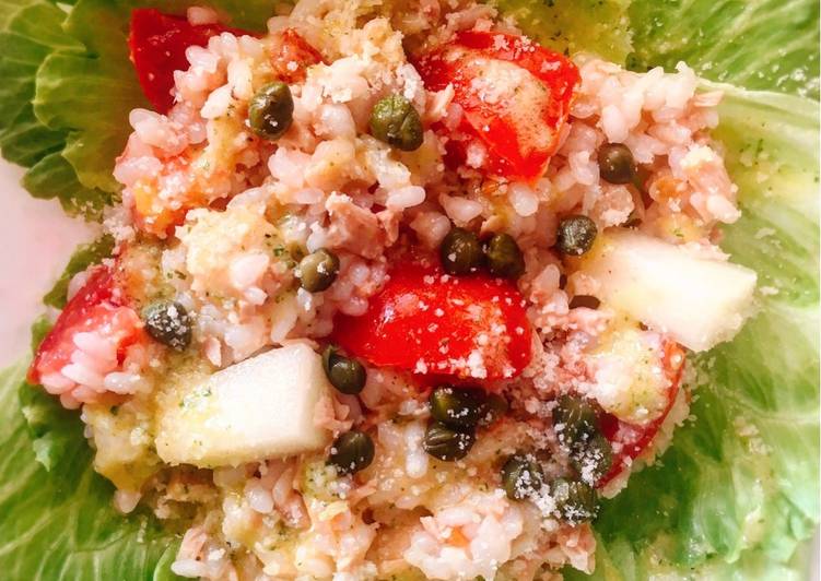 Ensalada de arroz,atún y melón con vinagreta de uva y cilantro