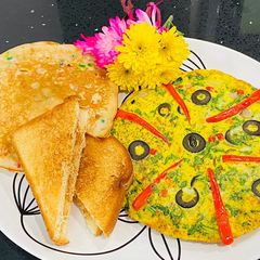 A picture of Healthy Breakfast (Pizza omelette).