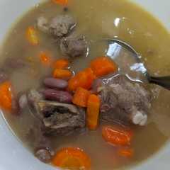 A picture of Sup Kacang Merah.