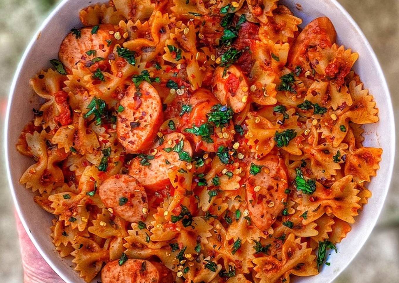 Spicy italian sausage farfalle pasta