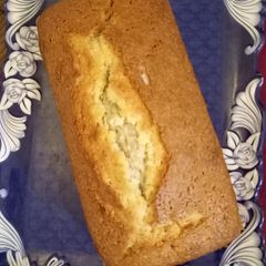A picture of Almond cake.