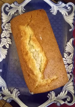 A picture of Almond cake.